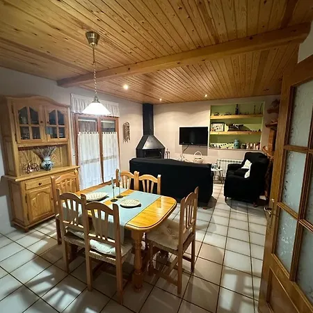 Casa De Avellanos