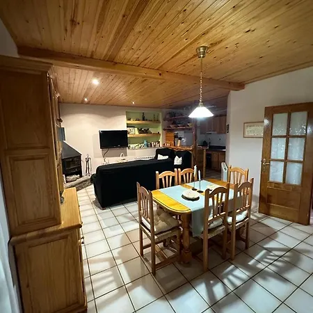 Holiday home Casa De Avellanos *